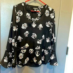 LIZ CLAIBORNE CAREER BLACK FLORAL BOHO BLOUSE LONG FLARED SLEEVES SIZE S V NECK